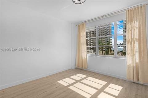 5700 Collins Ave 4C, Miami Beach FL - photo 23 of 57