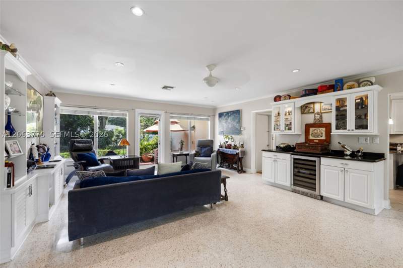 2 bedroom SingleFamilyResidence at 14 NW 109th St, Dunnings Miami Shores Ext, Miami Shores — photo 4