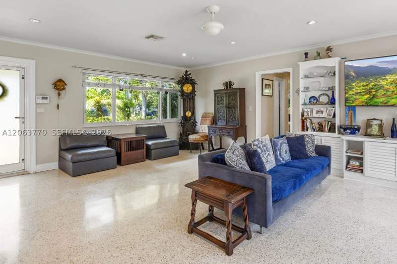 2 bedroom SingleFamilyResidence at 14 NW 109th St, Dunnings Miami Shores Ext, Miami Shores — photo 5