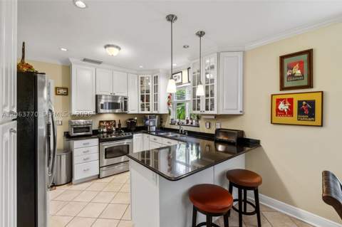 14 NW 109th St, Miami Shores FL - photo 9 of 24