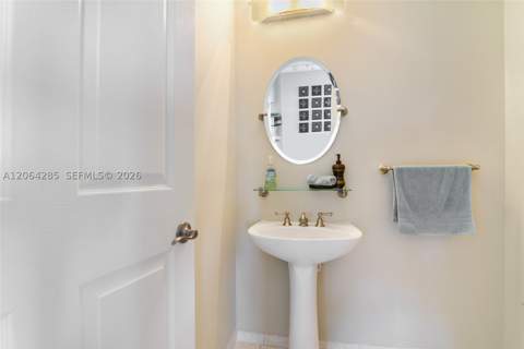 9751 E Bay Harbor Dr 8D, Bay Harbor Islands FL - photo 11 of 18