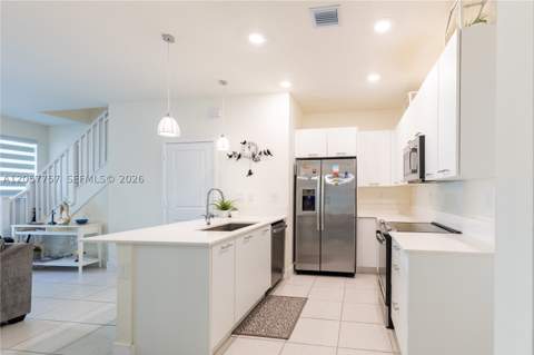 4623 NW 83rd Pkwy, Doral FL - photo 8 of 49