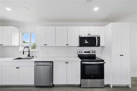 1867 NW 8th Ave, Homestead FL - photo 19 of 28