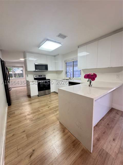 12927 SW 251st St, Homestead FL - photo 12 of 34