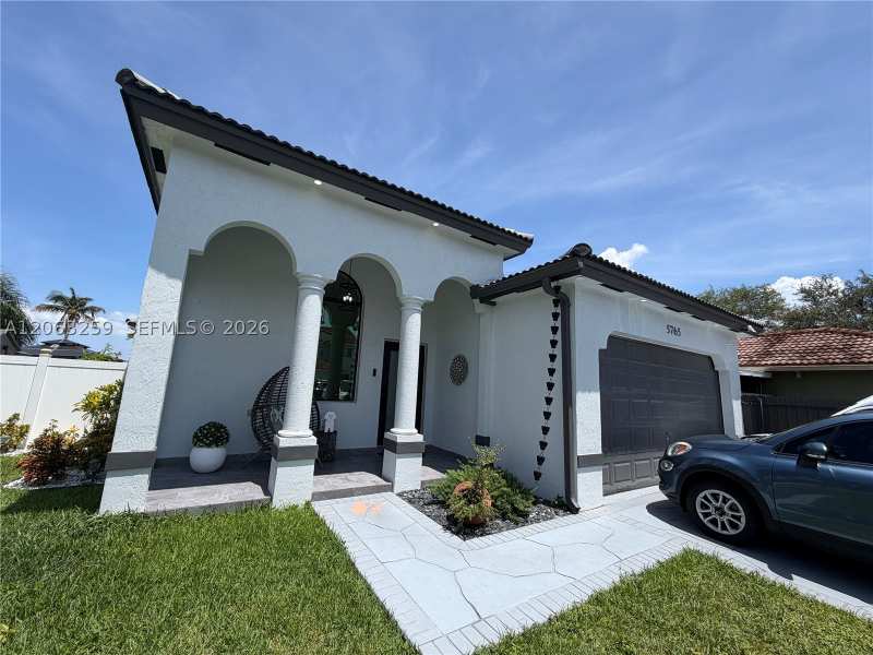3 bedroom SingleFamilyResidence at 5765 SW 151st Ave, Calistoga Estates, Miami — photo 1