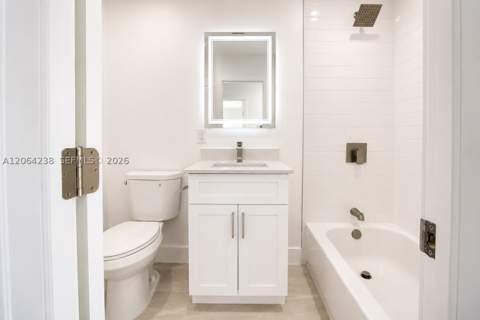 2870 NW 169th Ter, Miami Gardens FL - photo 6 of 24