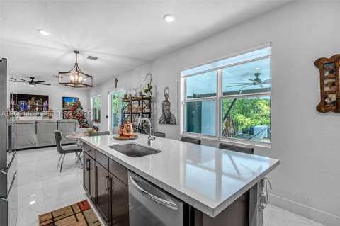 19815 SW 132nd Ct, Miami FL - photo 14 of 52