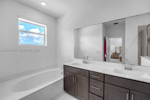 19815 SW 132nd Ct, Miami FL - photo 21 of 52