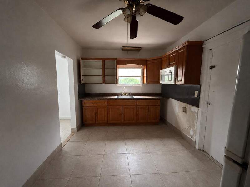2 bedroom SingleFamilyResidence at 445 NE 163rd Street, Fulford Highlands, Miami — photo 5