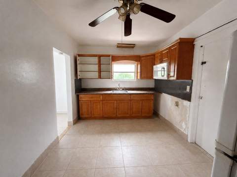 445 NE 163rd Street, Miami FL - photo 6 of 9