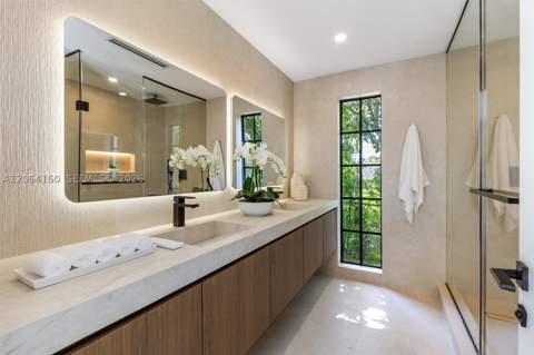 118 Sarto Ave, Coral Gables FL - photo 15 of 27