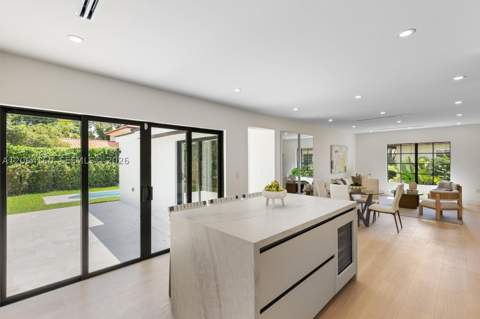 118 Sarto Ave, Coral Gables FL - photo 6 of 27