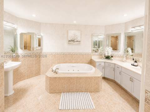 18758 NW 78th Pl, Hialeah FL - photo 11 of 33
