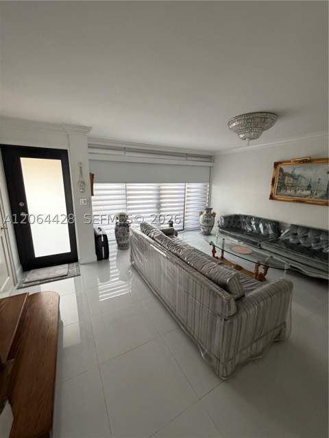 2761 NE 165th Ter 27, North Miami Beach FL - photo 11 of 24