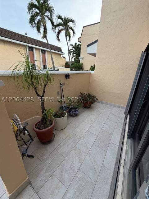 2761 NE 165th Ter 27, North Miami Beach FL - photo 7 of 24