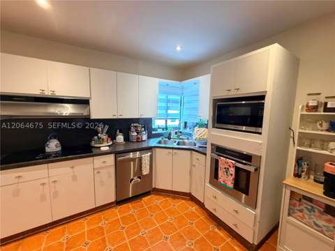 1525 SW 19th Ter, Miami FL - photo 10 of 37