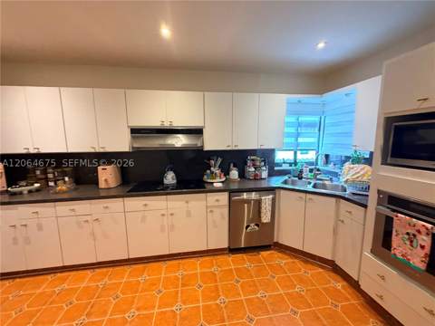 1525 SW 19th Ter, Miami FL - photo 8 of 37