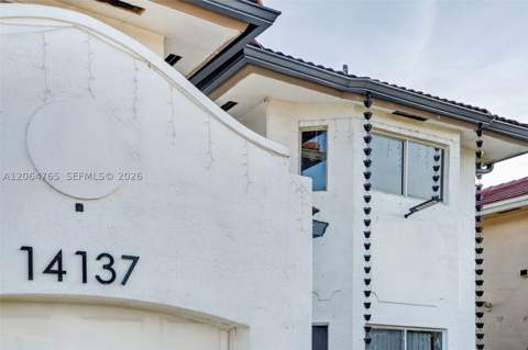 14137 SW 164th Ter, Miami FL - photo 12 of 35