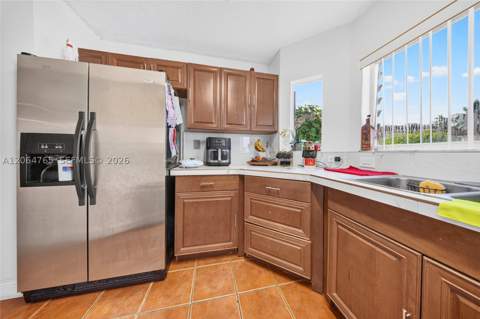 14137 SW 164th Ter, Miami FL - photo 16 of 35