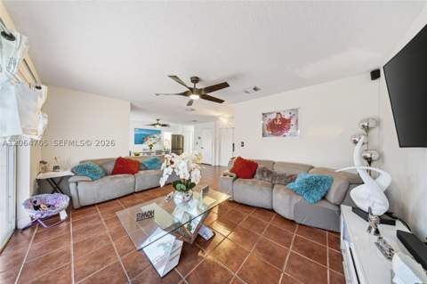 14137 SW 164th Ter, Miami FL - photo 19 of 35