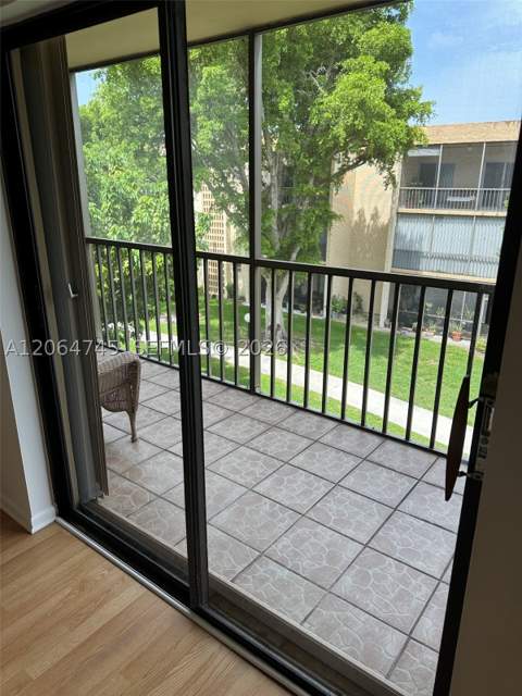 8415 SW 107th Ave 303W, Miami FL - photo 24 of 34