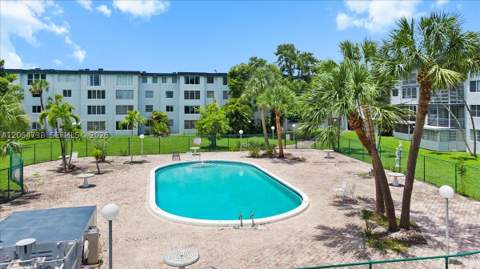 447 NE 195 th St 414, Miami FL - photo 15 of 18