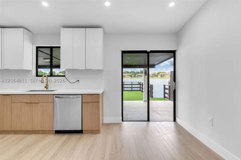 2523 W 65th St, Hialeah FL - photo 13 of 44