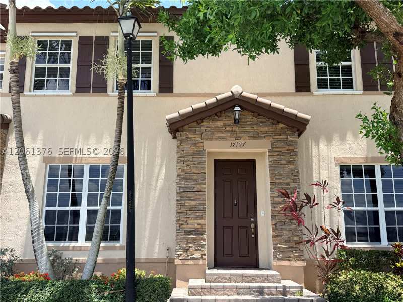 3 bedroom Townhouse at 17157 SW 96th St, Kendall Commons Townhomes, Miami — photo 1