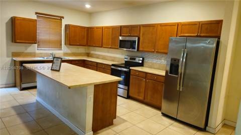 3477 SE 3rd St, Homestead FL - photo 9 of 31