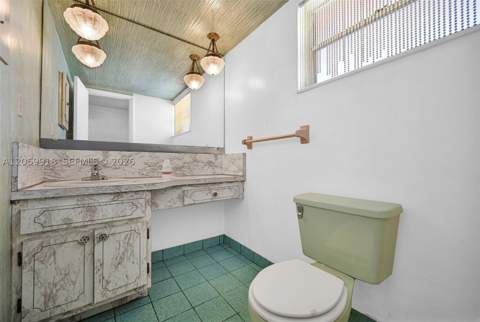 18555 NE 14th Ave 502, Miami FL - photo 12 of 43