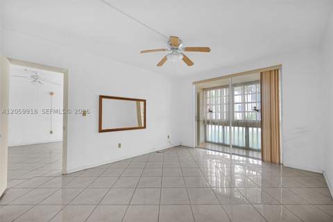 18555 NE 14th Ave 502, Miami FL - photo 20 of 43
