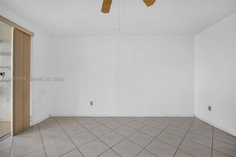 18555 NE 14th Ave 502, Miami FL - photo 22 of 43