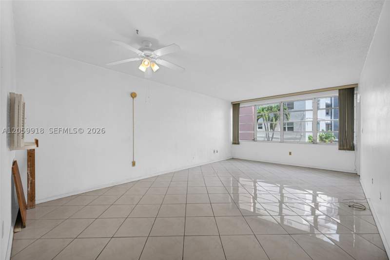 1 bedroom Condominium at 18555 NE 14th Ave 502, Sixth Moorings Condo, Miami — photo 5