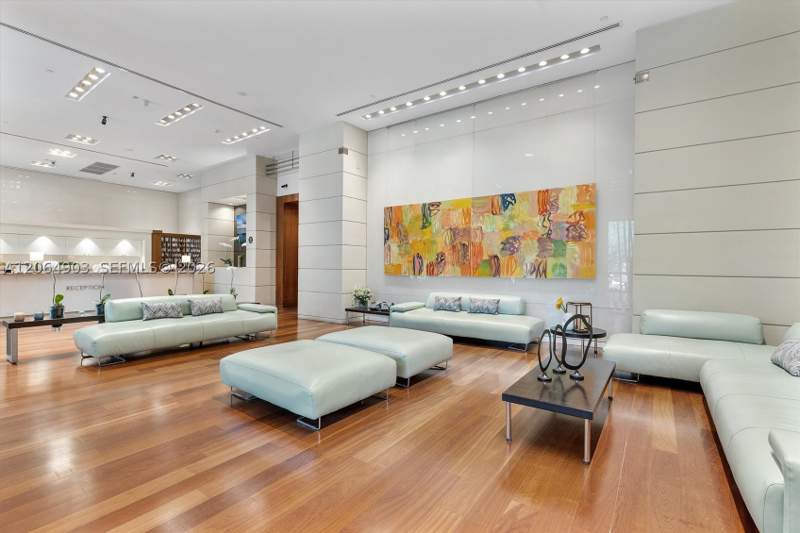 1 bedroom Condominium at 2889 Mcfarlane Rd 1014, Mutiny Park Condo, Miami — photo 2