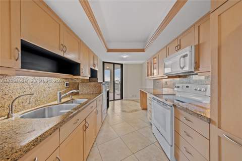 4000 Towerside Ter 1405, Miami FL - photo 14 of 68