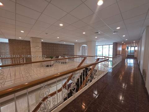 2899 Collins Ave 940, Miami Beach FL - photo 12 of 38