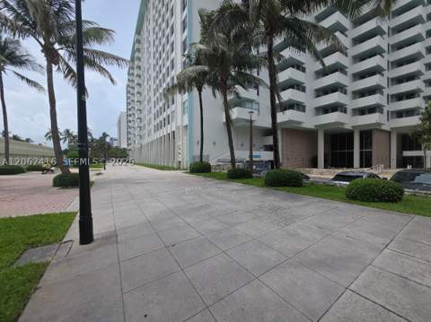2899 Collins Ave 940, Miami Beach FL - photo 15 of 38