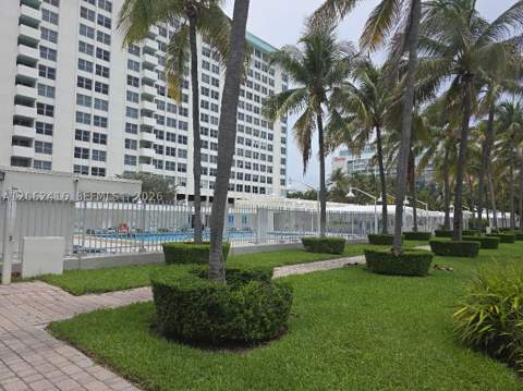 2899 Collins Ave 940, Miami Beach FL - photo 22 of 38