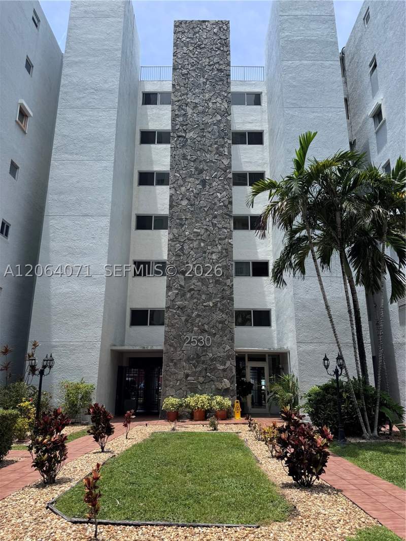 2 bedroom Condominium at 2530 SW 3rd Ave 306, Coral Way Manor Condo, Miami — photo 3