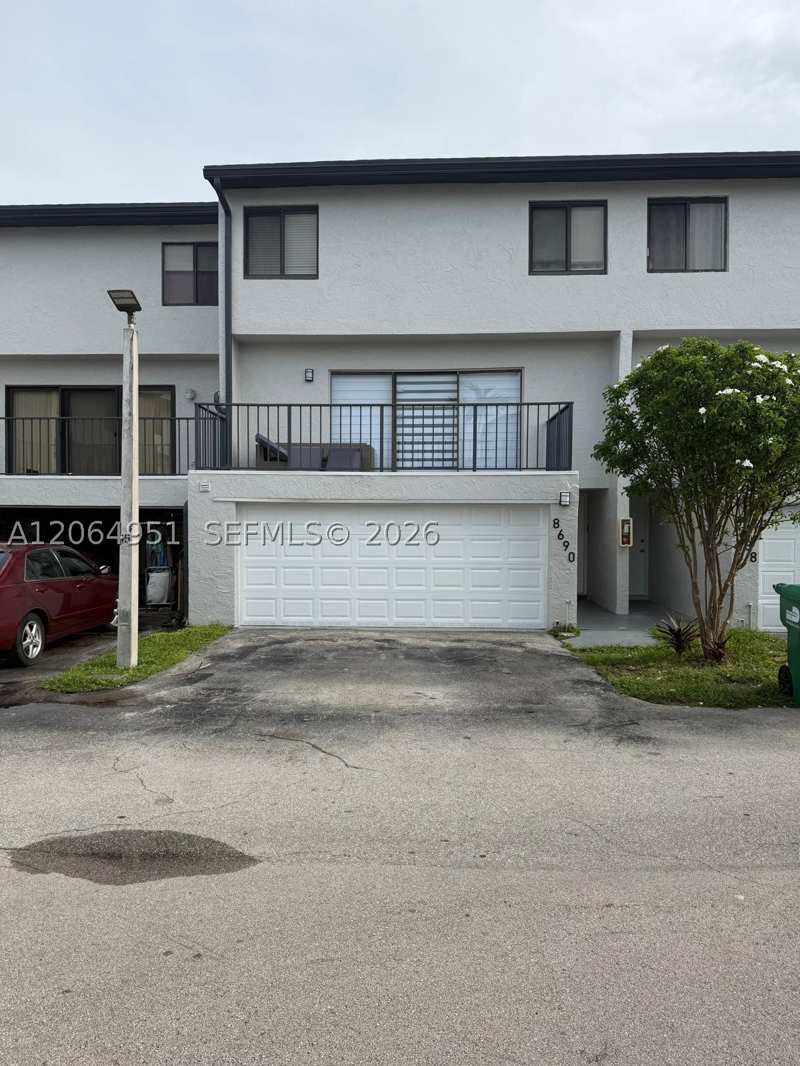 3 bedroom Townhouse at 8690 SW 154th Cir Pl 3D, Suncrest Townhouse Condo, Miami — photo 1