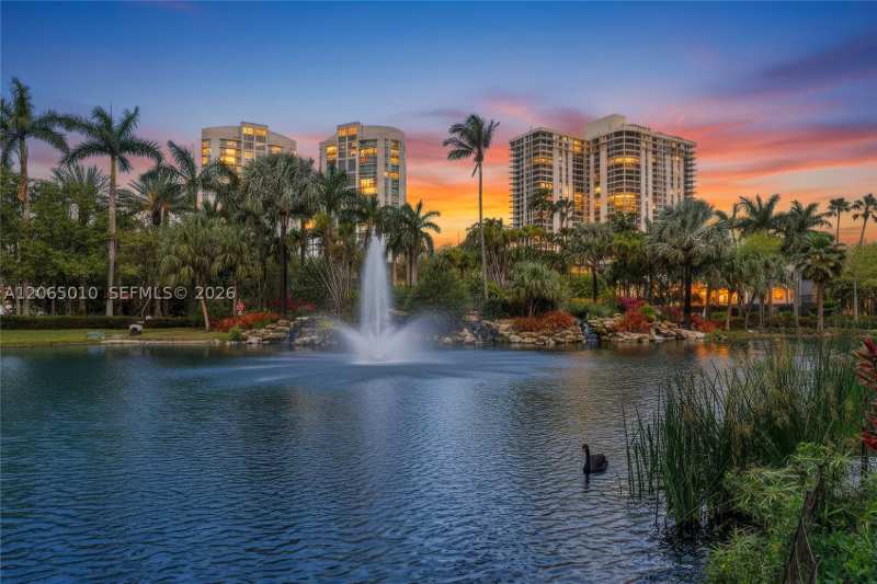 2 bedroom Condominium at 19101 NE 36th Ct 705, Mystic Pointe Condo No Th, Aventura — photo 1
