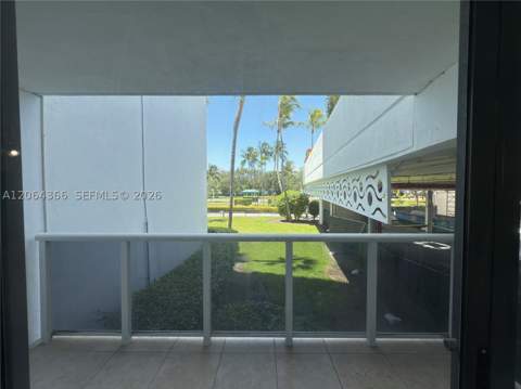 3675 N Country Club Dr 109, Aventura FL - photo 11 of 29