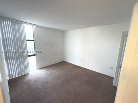 3675 N Country Club Dr 109, Aventura FL - photo 15 of 29