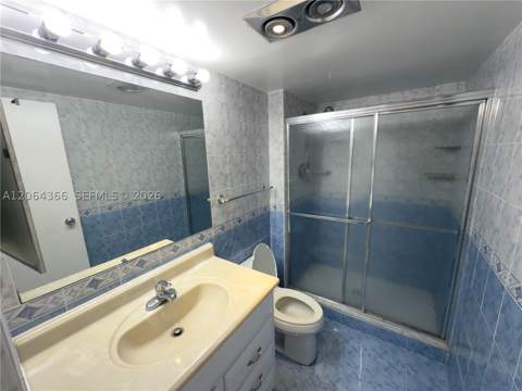 3675 N Country Club Dr 109, Aventura FL - photo 18 of 29