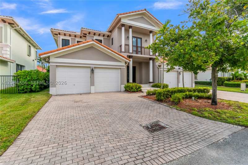 5 bedroom SingleFamilyResidence at 7965 SW 195th St, Cutler Cay, Cutler Bay — photo 1