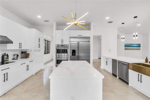7965 SW 195th St, Cutler Bay FL - photo 21 of 96