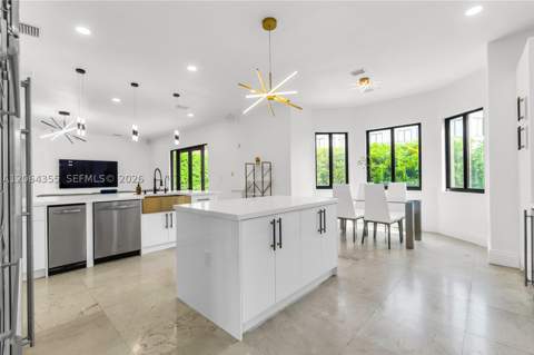 7965 SW 195th St, Cutler Bay FL - photo 8 of 96