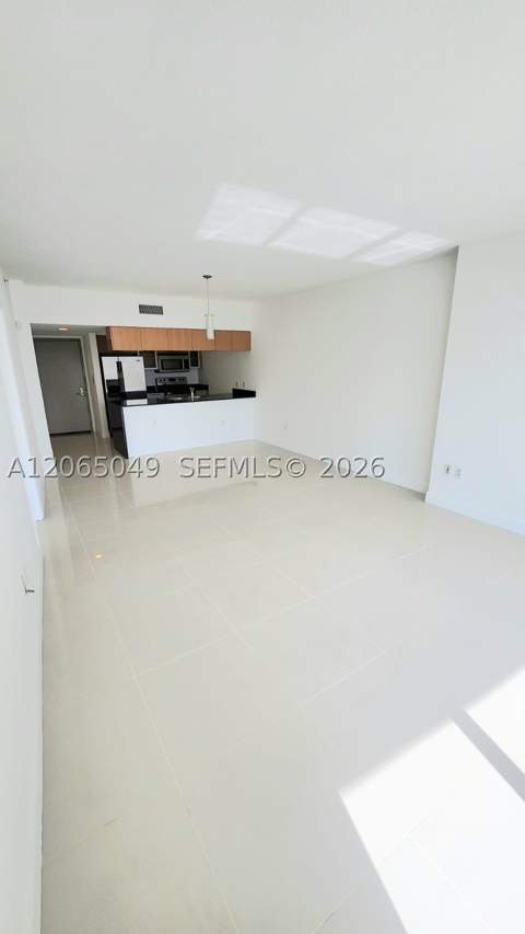 1750 N Bayshore Dr 2010, Miami FL - photo 11 of 23