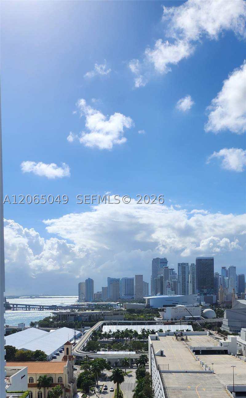 1 bedroom Condominium at 1750 N Bayshore Dr 2010, Opera Tower Condo, Miami — photo 2
