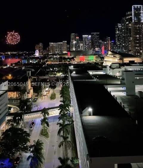 1750 N Bayshore Dr 2010, Miami FL - photo 22 of 23